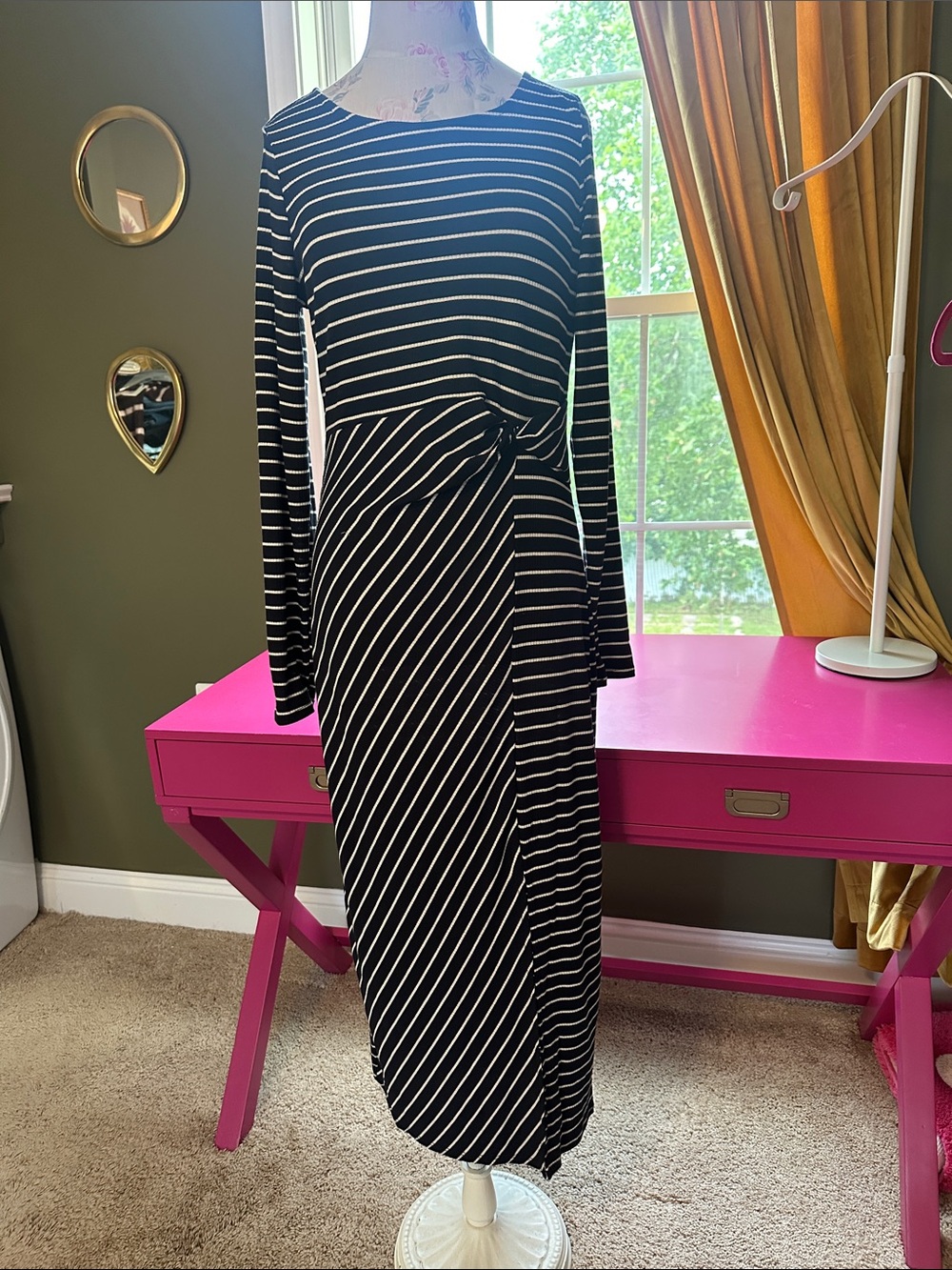 Gilli Black and White Striped Long Sleeve Maxi Dress with Waist Tie